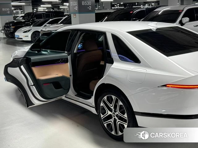 Hyundai Grandeur (GN7) id 3982000 из Кореи 10