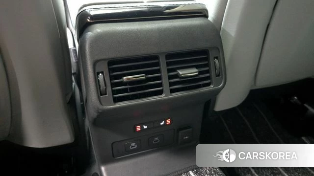 Land Rover Range Rover Velar id 4380997 из Кореи 10
