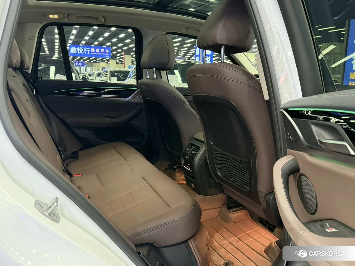 BMW X3 id 4487479 из Китая 10
