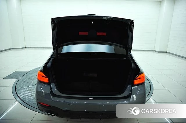 BMW 5 Series (G30) id 3877249 из Кореи 10