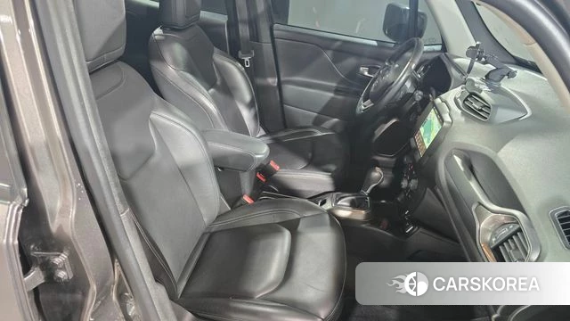 Jeep Renegade id 4698311 из Кореи 10