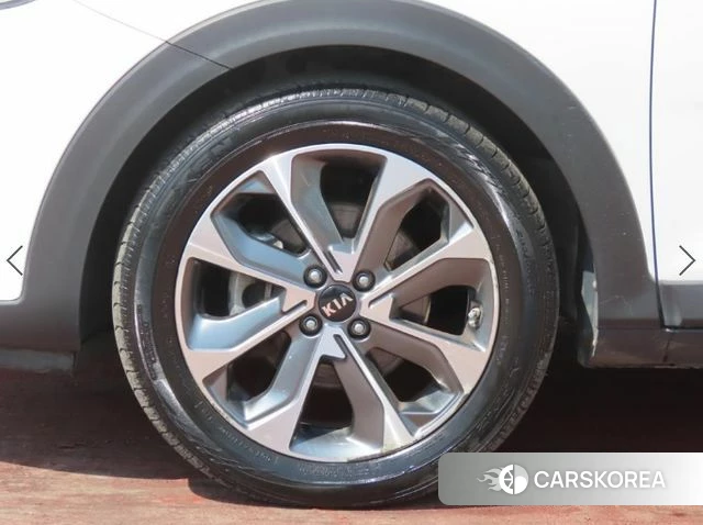 Kia Stonic id 4255208 из Кореи 10