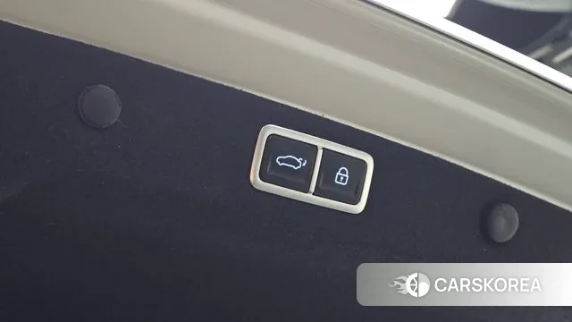 Hyundai Grandeur Hybrid (GN7) id 3523992 из Кореи 10