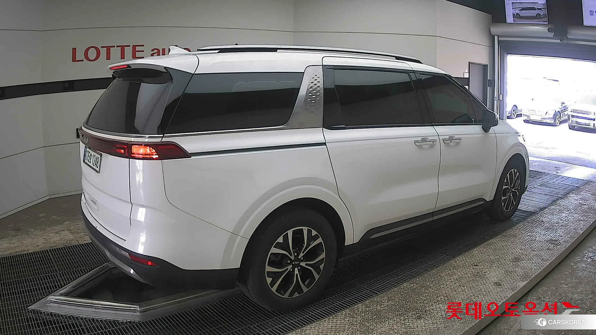 Kia Carnival id 3882126 из Кореи 10