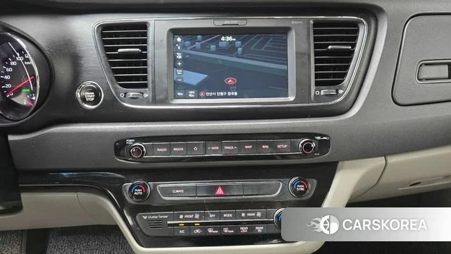 Kia All New Carnival id 4448313 из Кореи 10