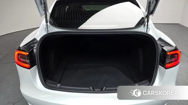 Tesla Model 3 id 3736273 из Кореи 10