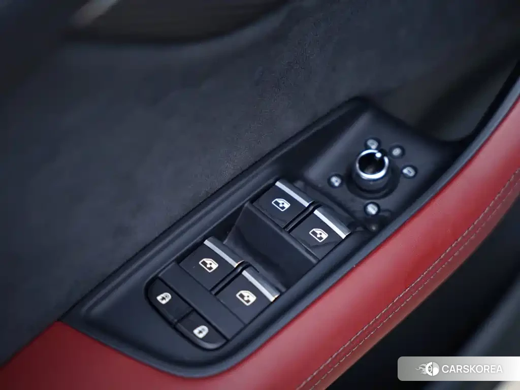 Audi SQ7 id 4601742 из Китая 10