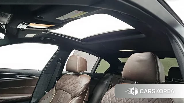 BMW 5 Series (G30) id 3391699 из Кореи 10