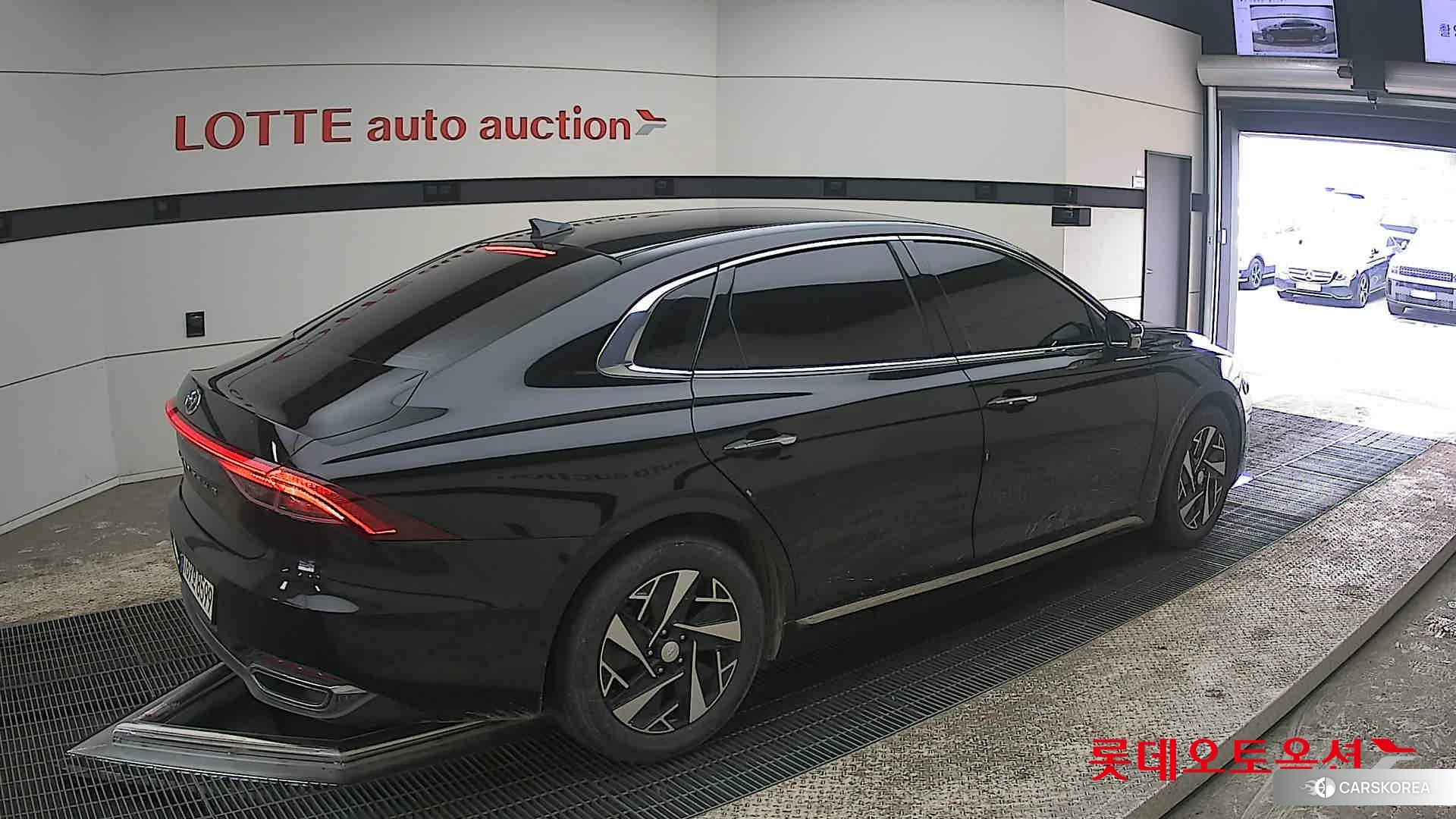 Hyundai Grandeur Hybrid id 3875807 из Кореи 10