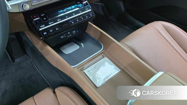 Hyundai Grandeur Hybrid (GN7) id 4640783 из Кореи 10