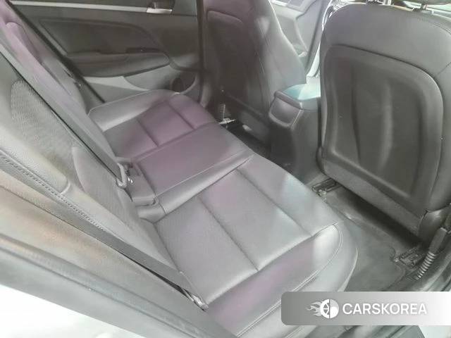 Hyundai The New Avante AD id 4672397 из Кореи 10
