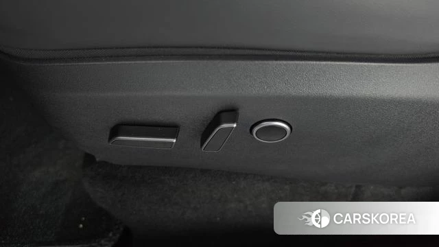 Tesla Model Y id 4757693 из Кореи 10