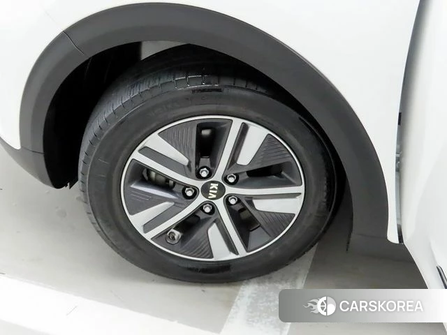 Kia The New Niro id 4676991 из Кореи 10
