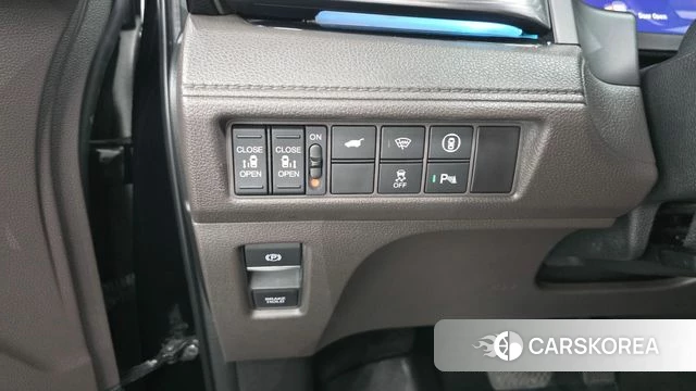 Honda Odyssey id 4688130 из Кореи 10