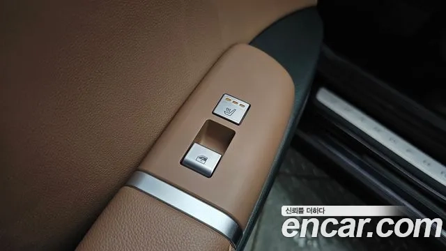 Hyundai Grandeur (GN7) id 2867807 из Кореи 10