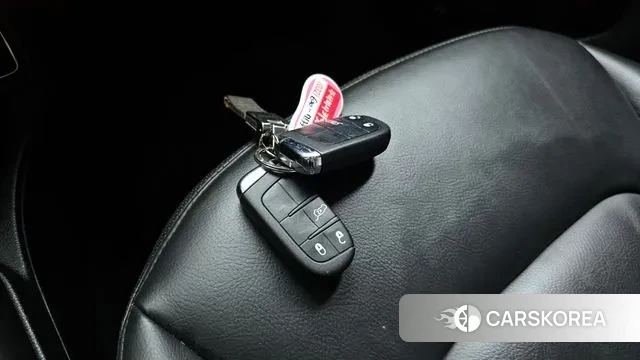 Jeep Renegade id 3324898 из Кореи 10