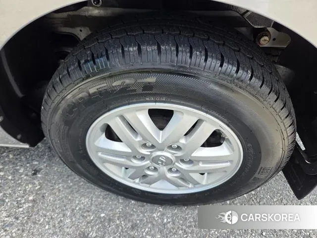 Hyundai The New Grand Starex id 3085292 из Кореи 10