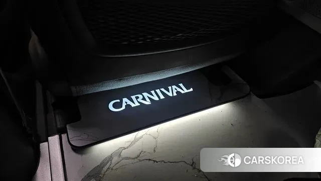 Kia Carnival 4th generation id 3342101 из Кореи 10