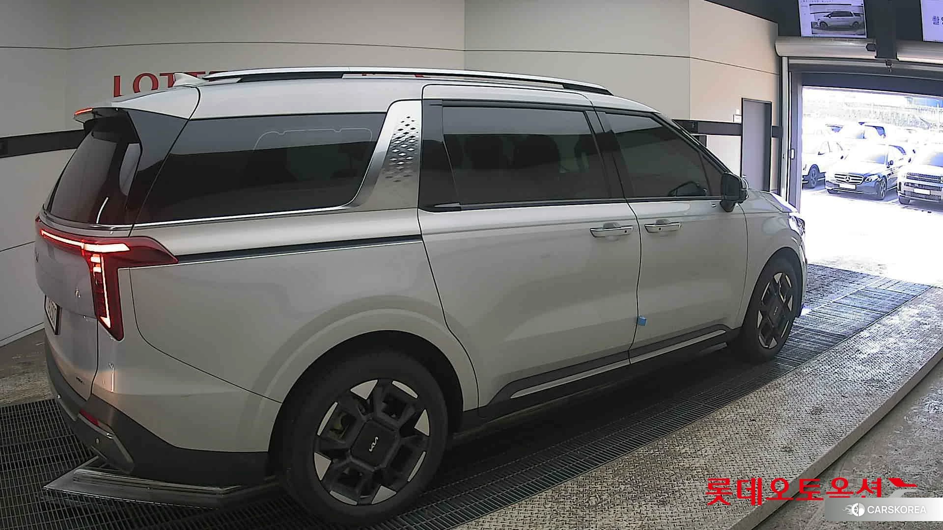 Kia Carnival Hybrid id 3882146 из Кореи 10