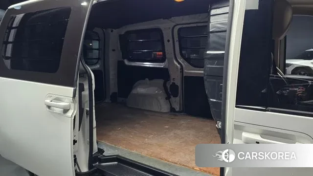 Hyundai Staria id 3599935 из Кореи 10