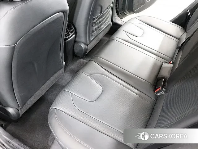 Hyundai Avante (CN7) id 3433783 из Кореи 10