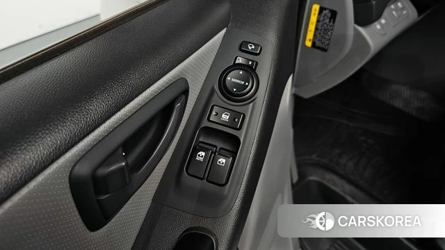 Hyundai The New Grand Starex id 4737184 из Кореи 10