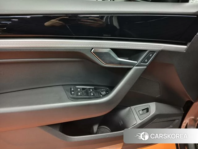 Volkswagen Touareg id 4190422 из Китая 10