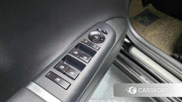 Hyundai Grandeur (GN7) id 4223420 из Кореи 10