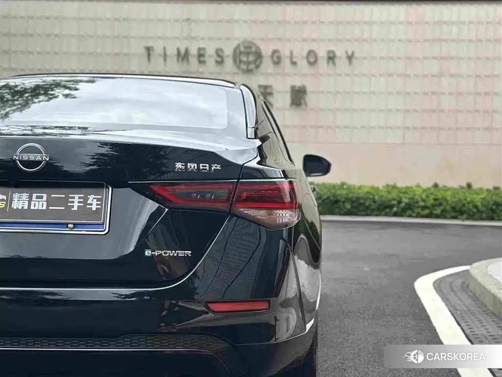 Nissan Sylphy id 4553861 из Китая 10
