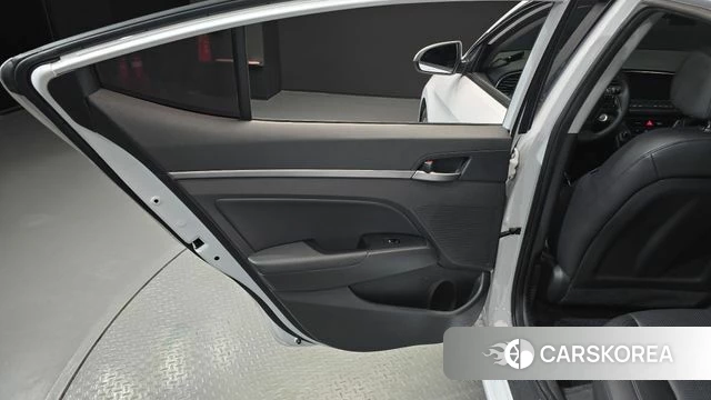 Hyundai Avante AD id 4430516 из Кореи 10