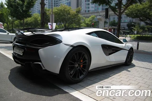 McLaren 570S id 2760873 из Кореи 10