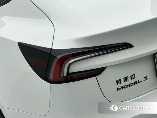 Tesla Model 3 id 3920416 из Китая 10
