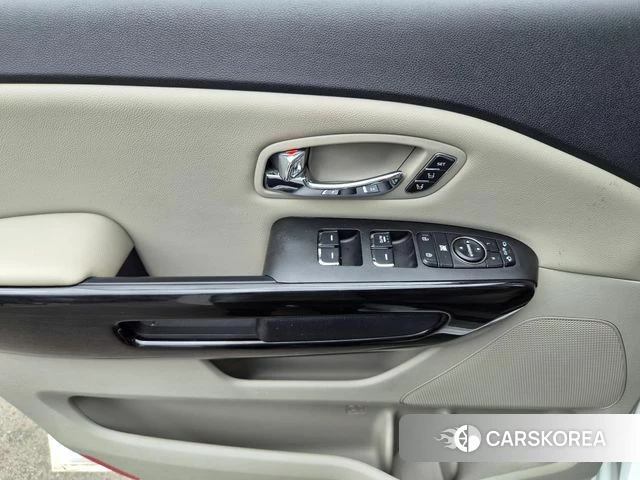 Kia The New Carnival id 4785733 из Кореи 10