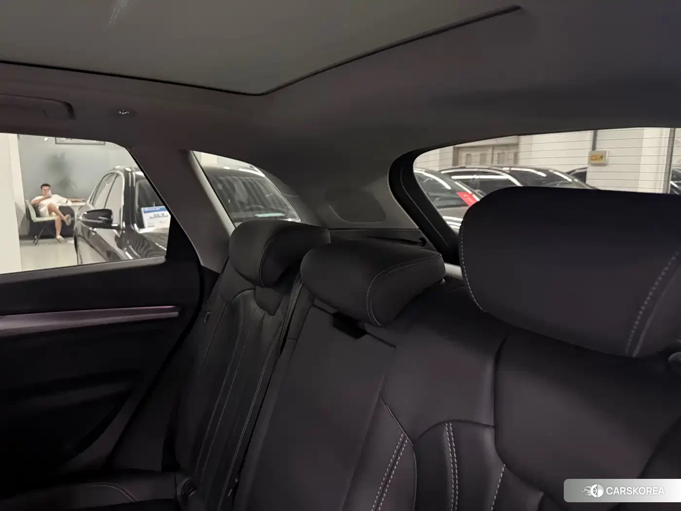 Audi Q5L id 4629099 из Китая 10