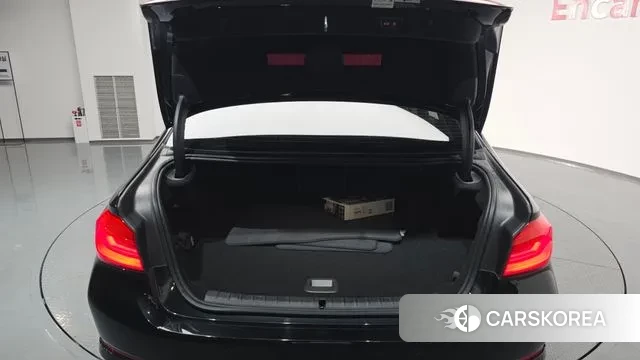 BMW 5 Series (G30) id 3018211 из Кореи 10