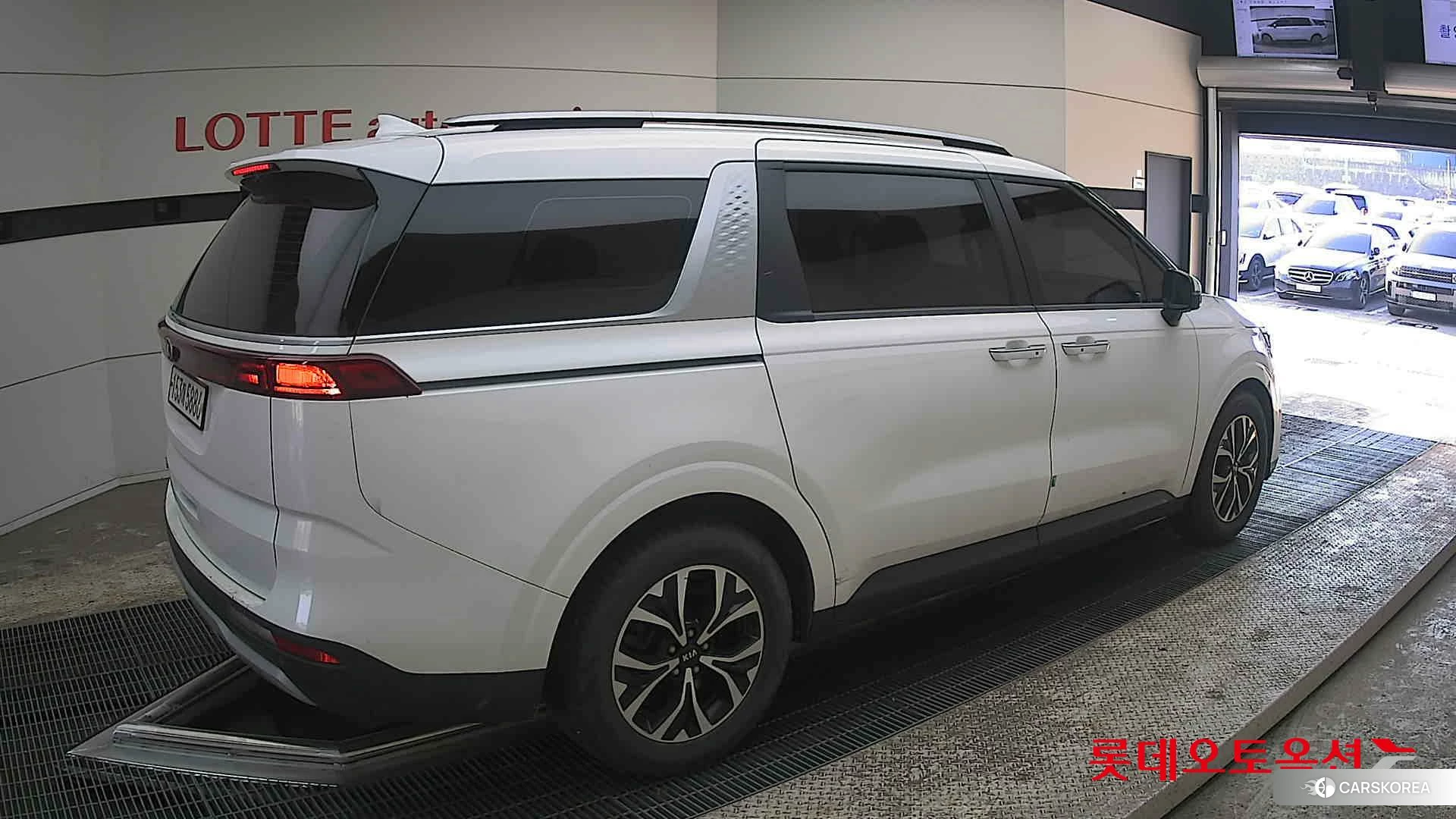 Kia Carnival id 3882158 из Кореи 10