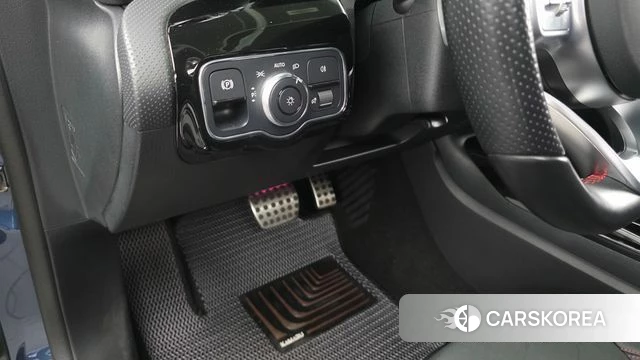 Mercedes-Benz A-Class W177 id 4646796 из Кореи 10