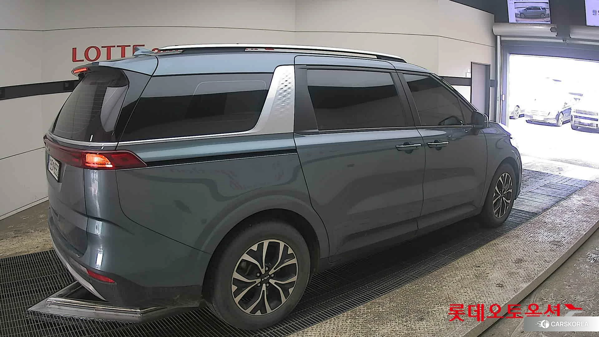 Kia Carnival id 3875846 из Кореи 10