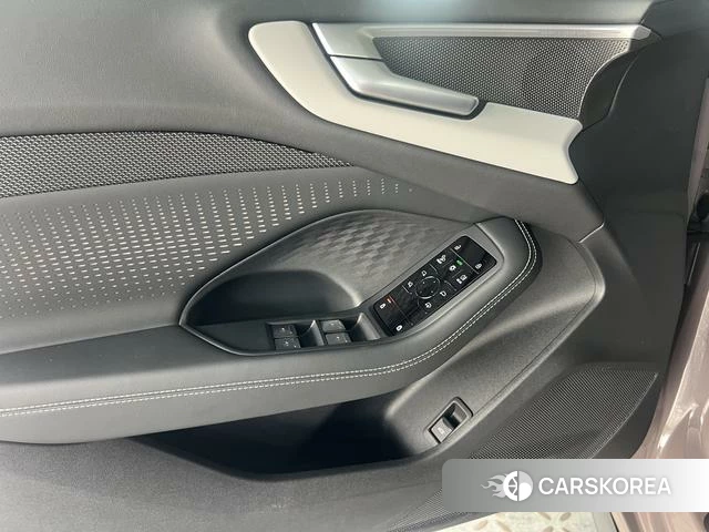 Audi A5L id 4333875 из Китая 10