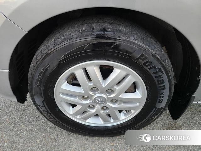 Hyundai The New Grand Starex id 3937040 из Кореи 10