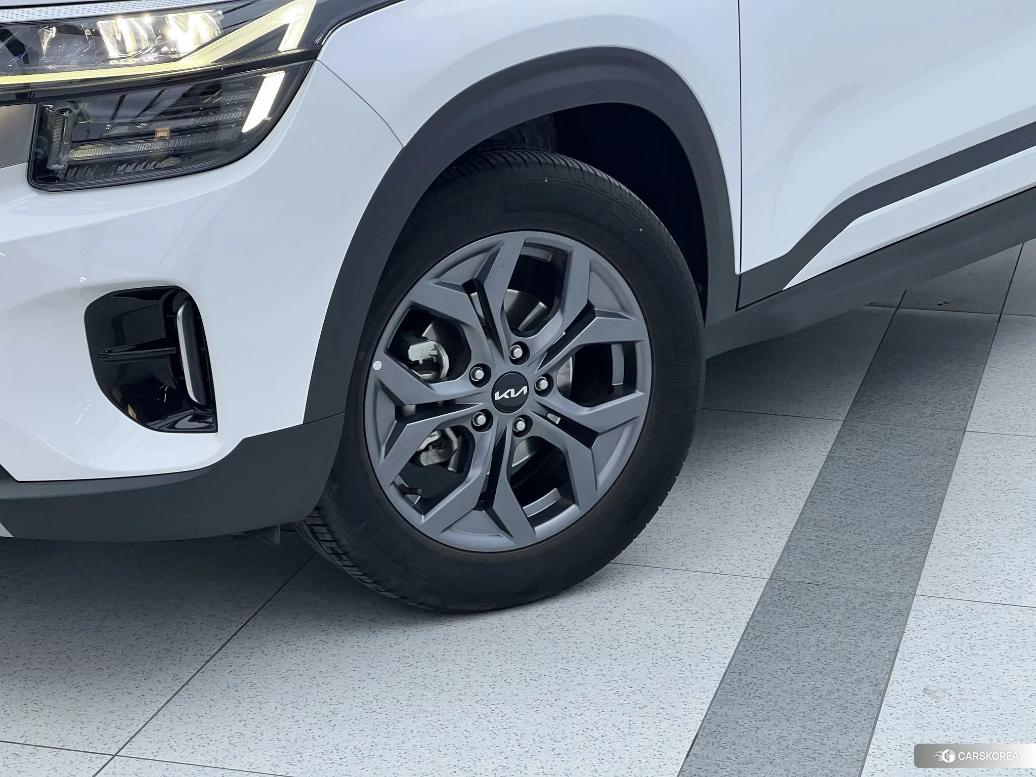 Kia Seltos id 4479630 из Китая 10