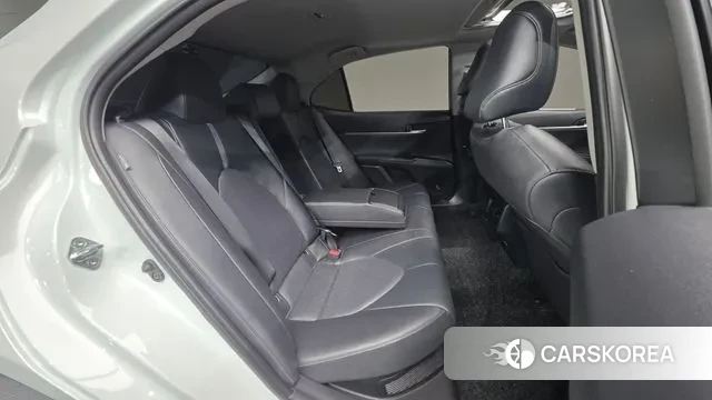 Toyota Camry (XV70) id 3103906 из Кореи 10