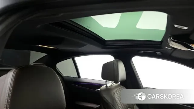 BMW 5 Series (G30) id 3054356 из Кореи 10