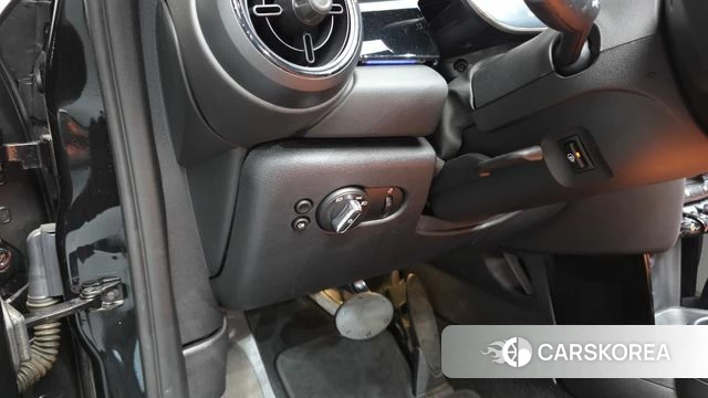 Mini Cooper Convertible id 4783276 из Кореи 10