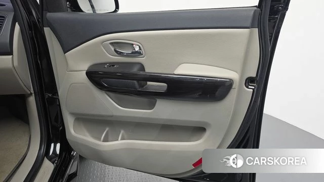 Kia The New Carnival id 4286205 из Кореи 10
