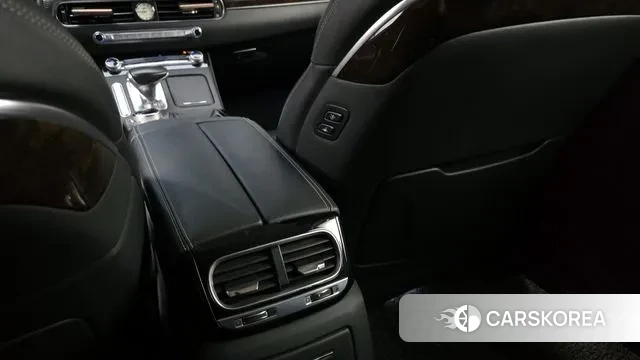 Genesis G90 id 3407639 из Кореи 10