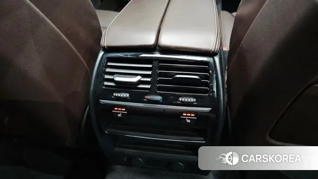 BMW 5 Series (G30) id 3641401 из Кореи 10