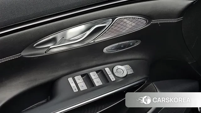 Genesis GV70 id 3395724 из Кореи 10