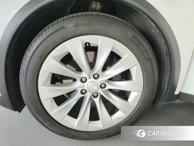 Tesla Model X id 4366436 из Кореи 10