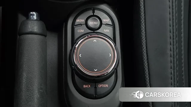 Mini Cooper S id 3718369 из Кореи 10